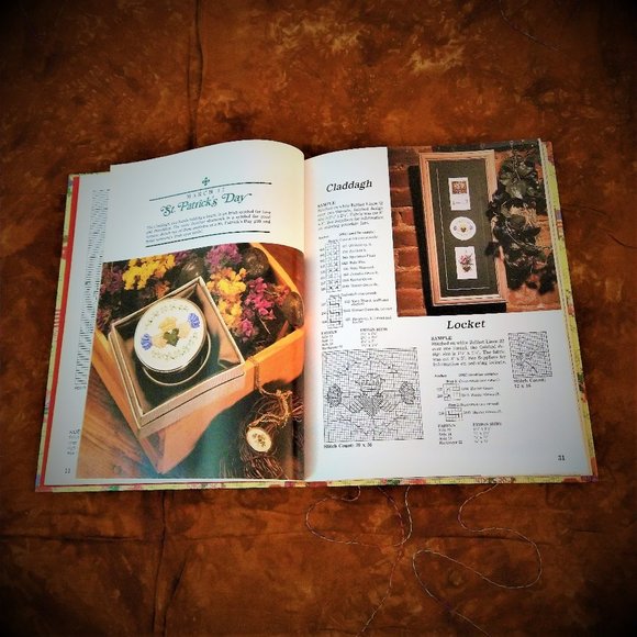 Holidays In Cross Stitch 1990 Vanessa-Ann Collecti - Picture 4 of 16